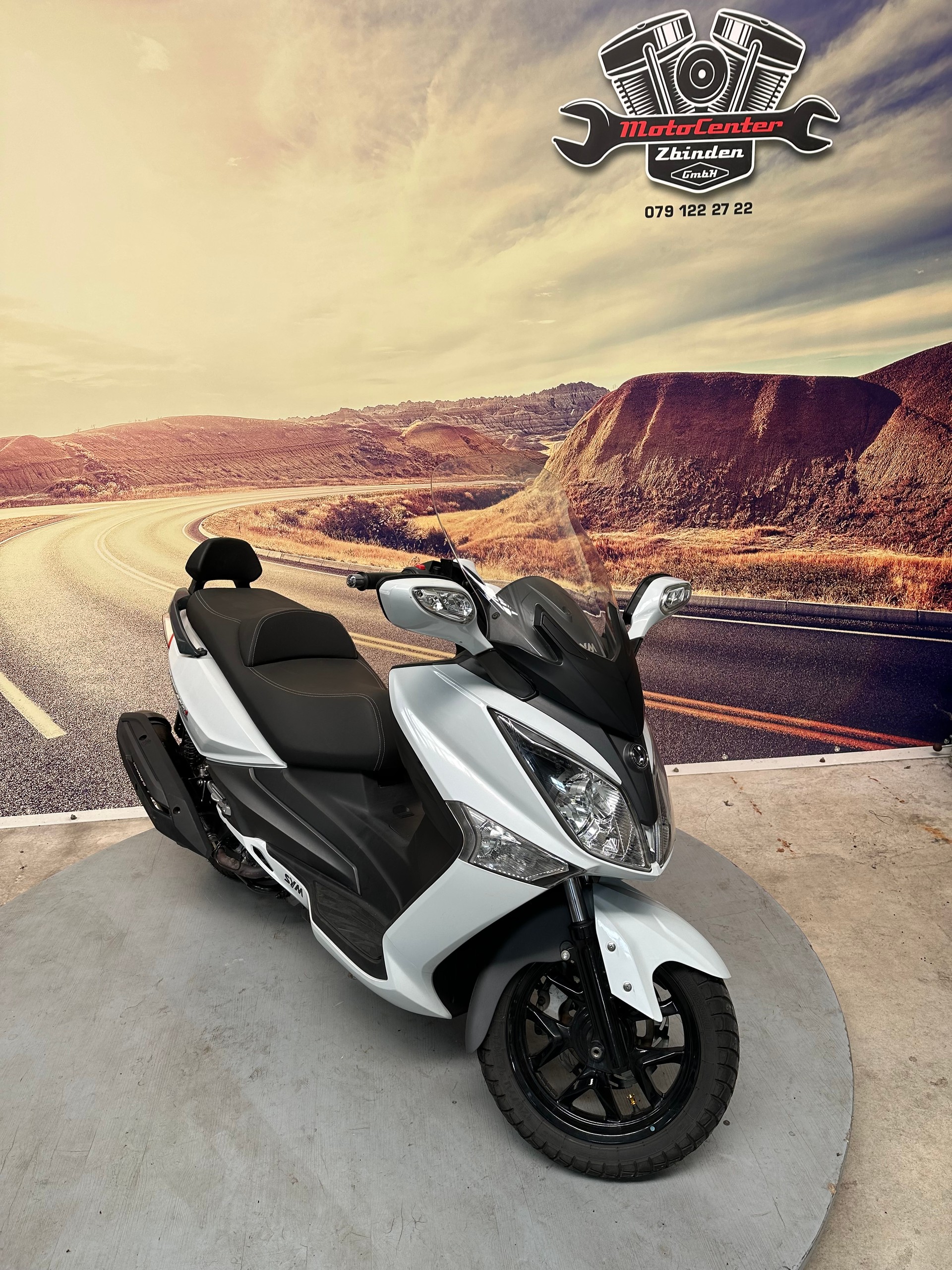 SYM GTS 300 ABS Injection-showroom-element-1