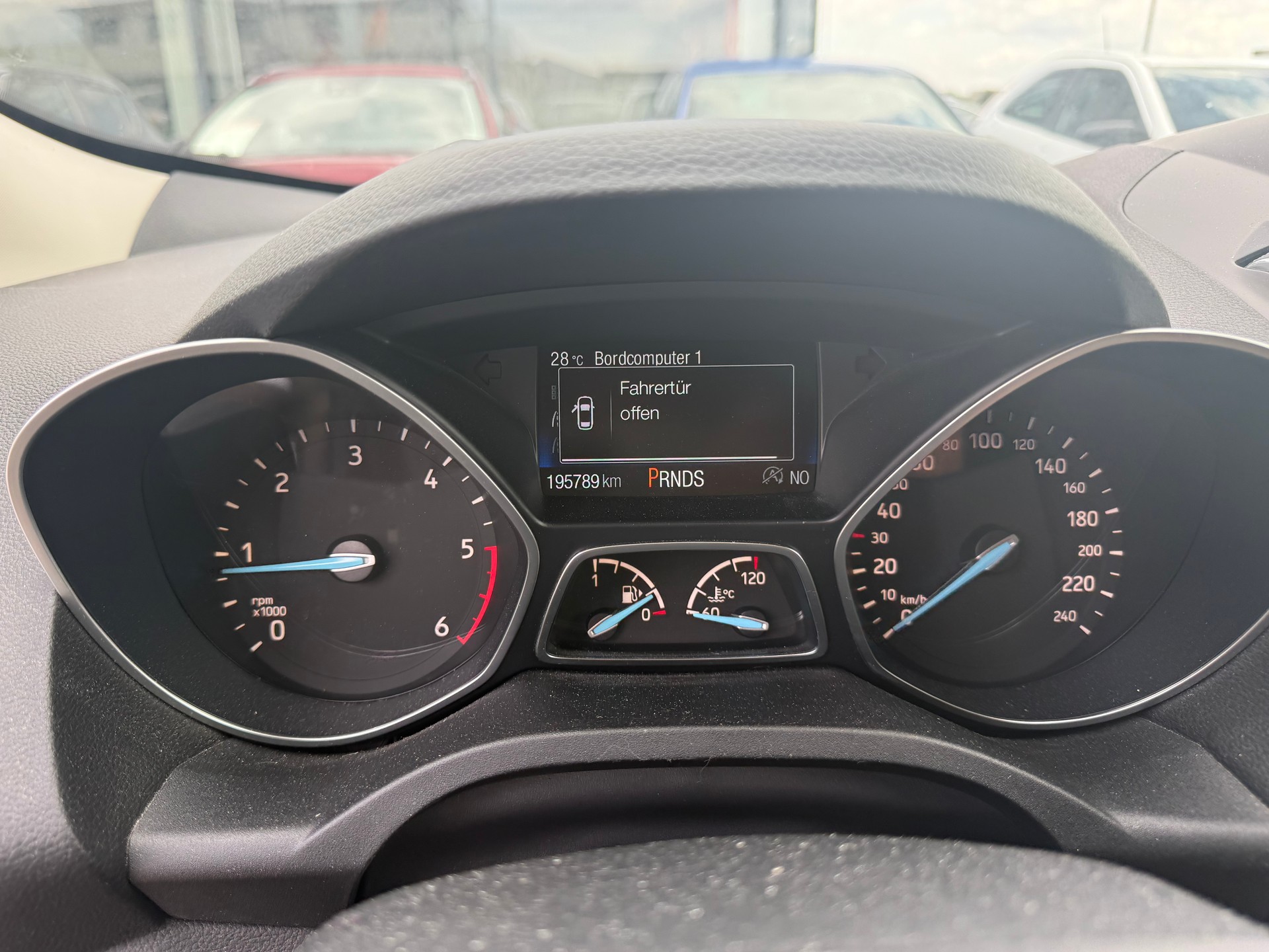 FORD Kuga 2.0 TDCi Titanium 4WD PowerShift-image-25