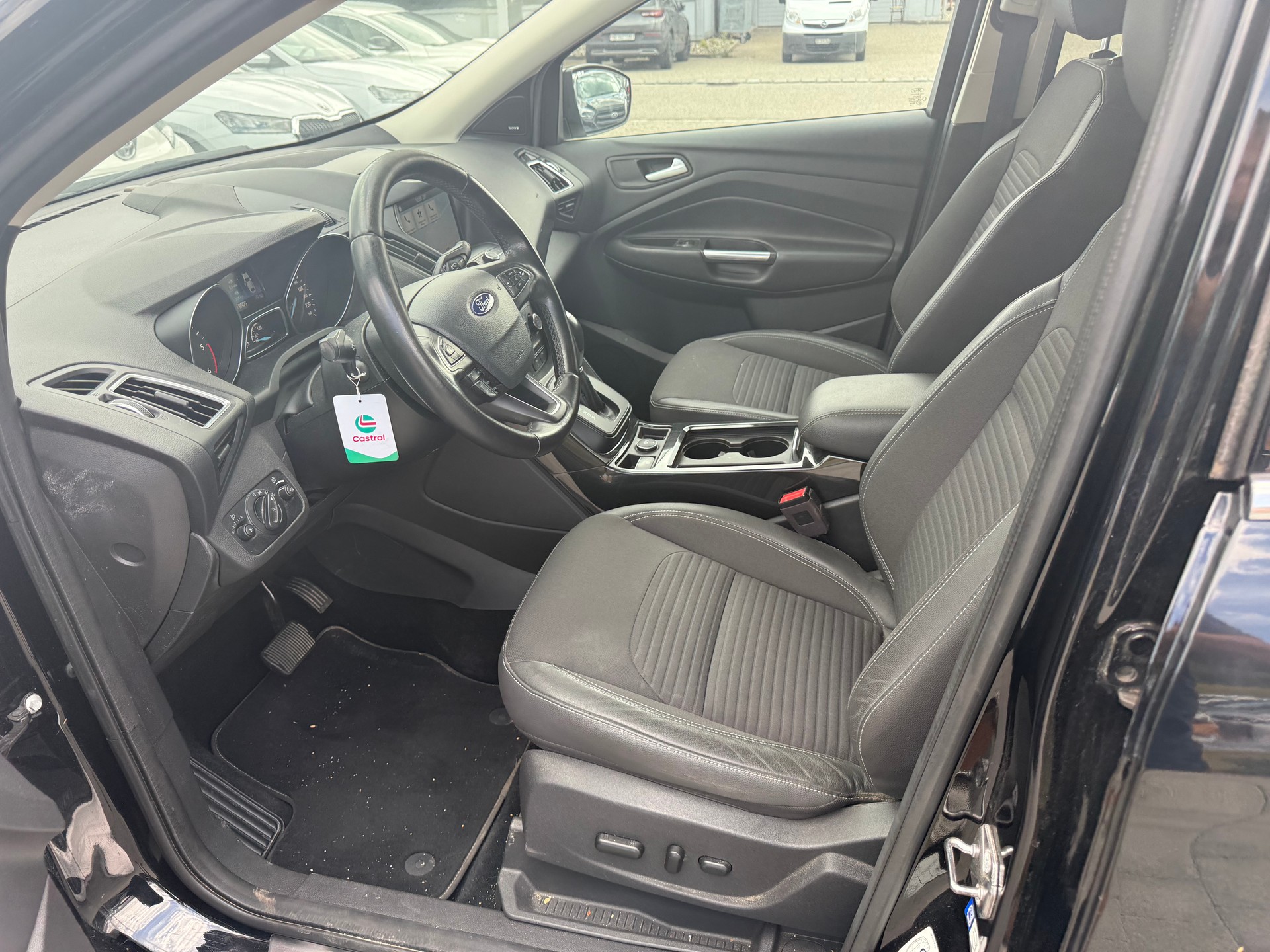 FORD Kuga 2.0 TDCi Titanium 4WD PowerShift-image-18