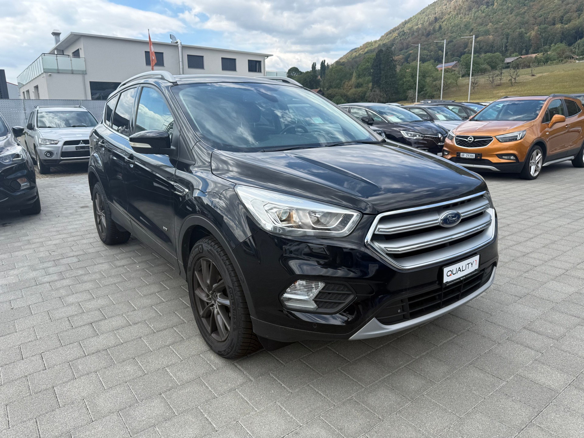 FORD Kuga 2.0 TDCi Titanium 4WD PowerShift-image-4