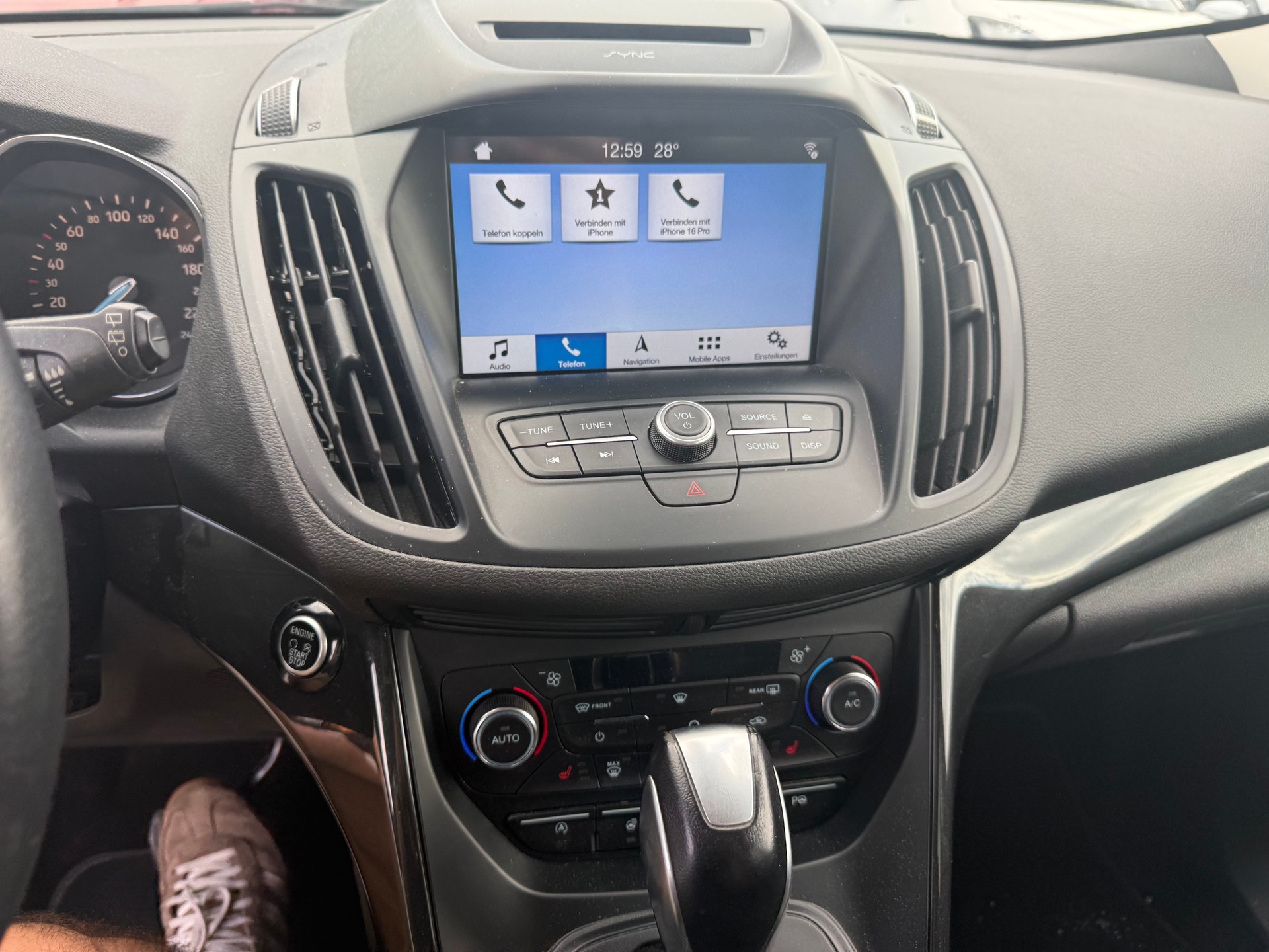 FORD Kuga 2.0 TDCi Titanium 4WD PowerShift-image-19