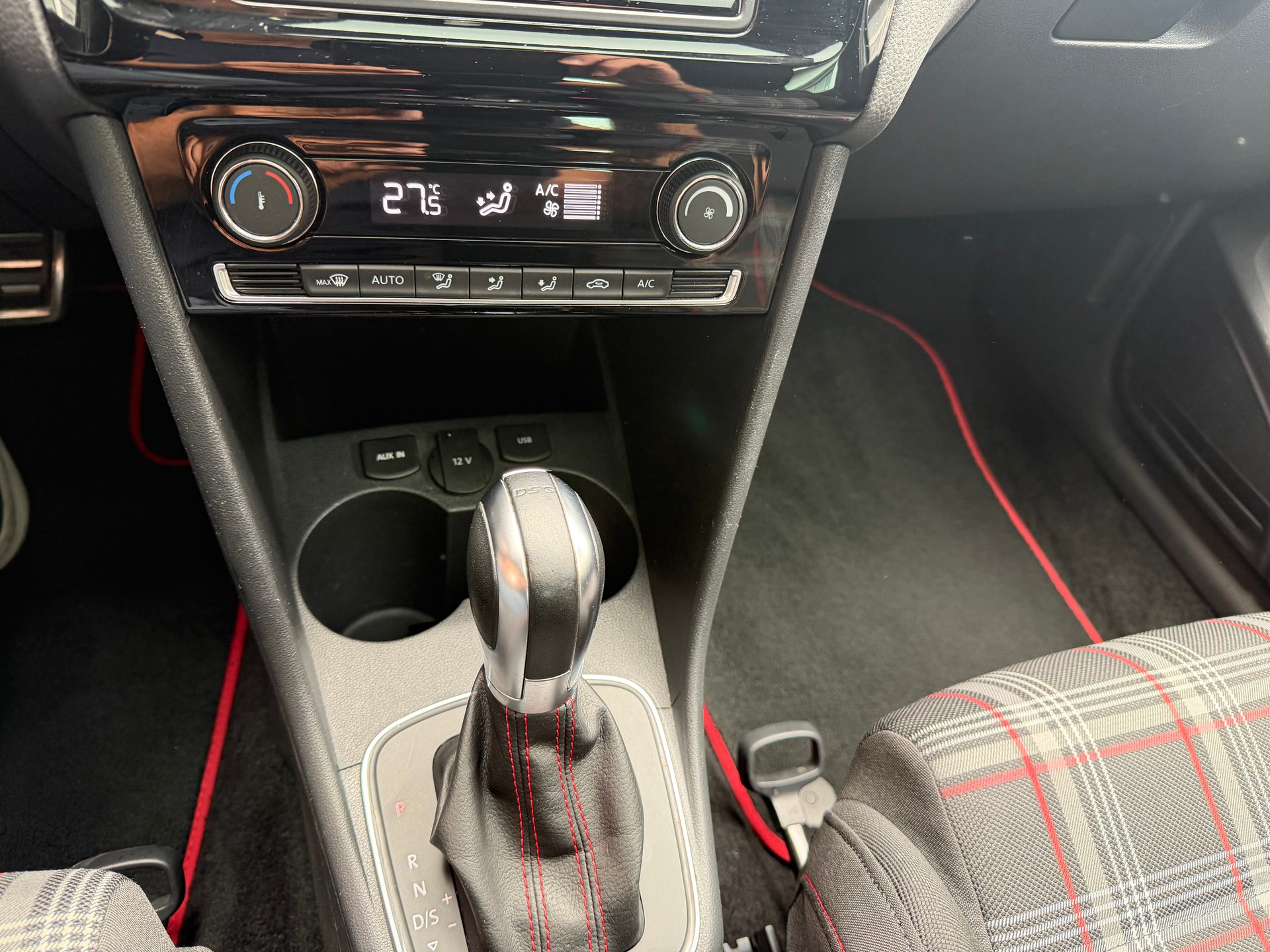 VW Polo 1.8 TSI GTI DSG-image-7