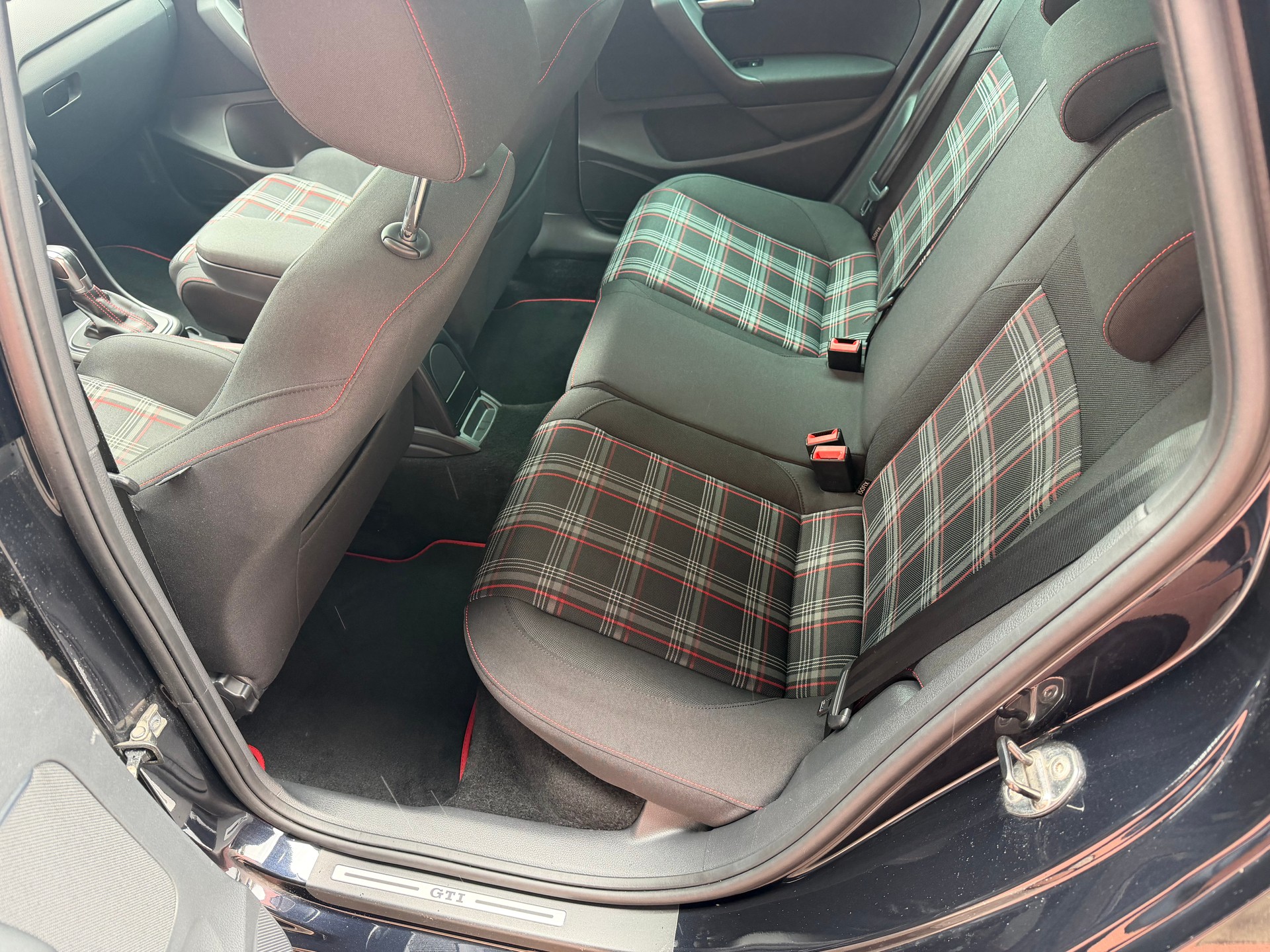 VW Polo 1.8 TSI GTI DSG-image-12