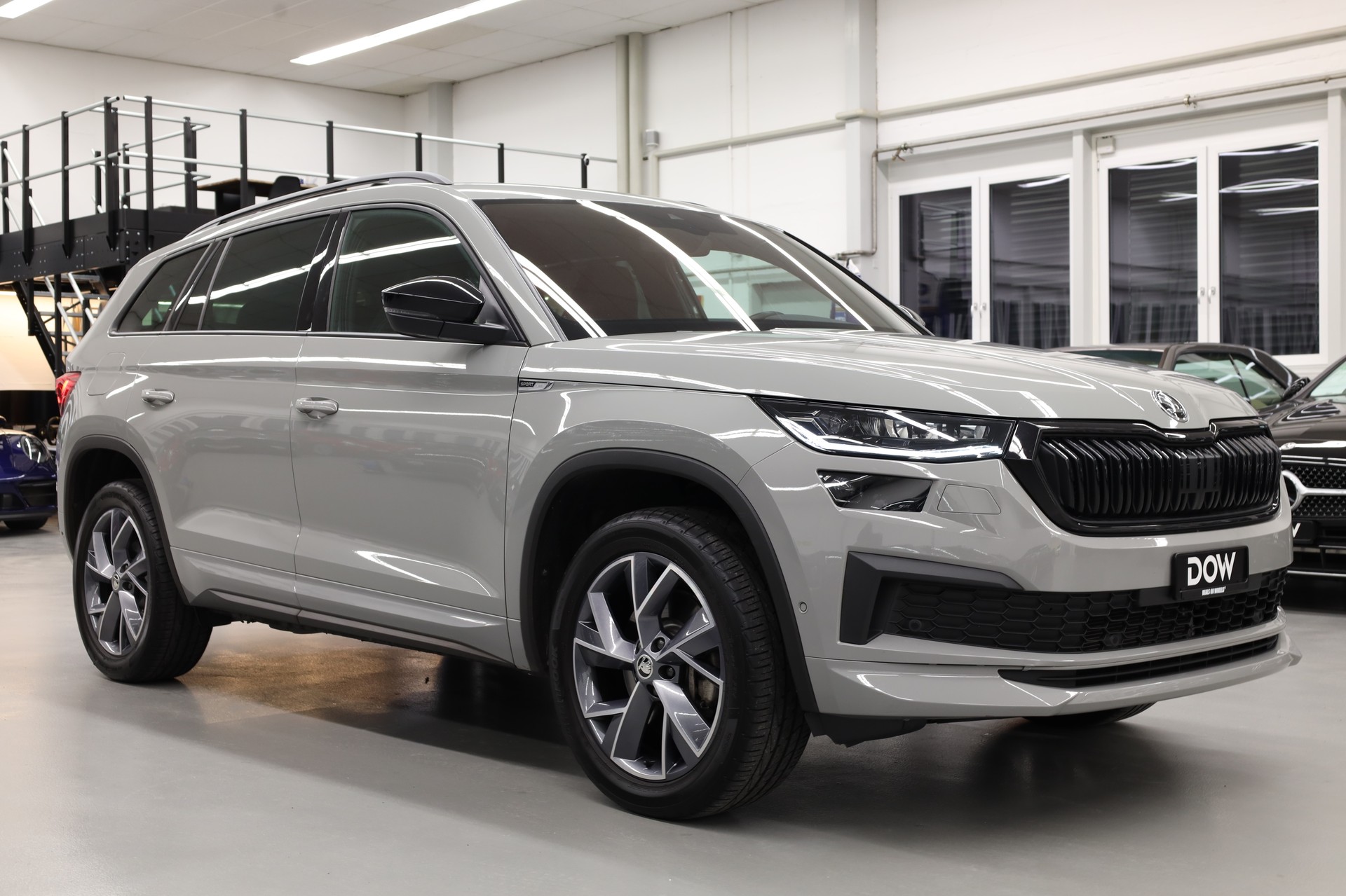 SKODA Kodiaq 2.0 TSI Sportline DSG-showroom-element-1