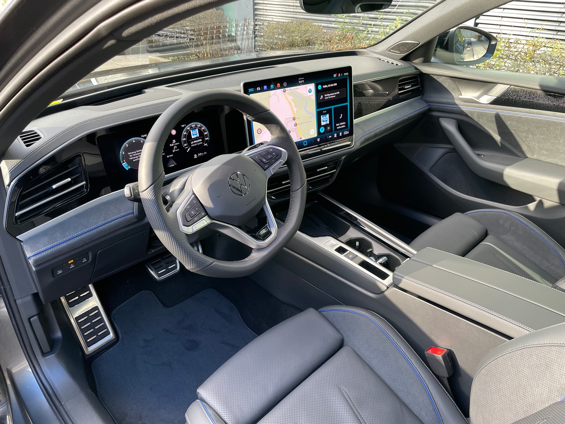 VW Passat Variant 1.5e TSI R-Line DSG-image-8