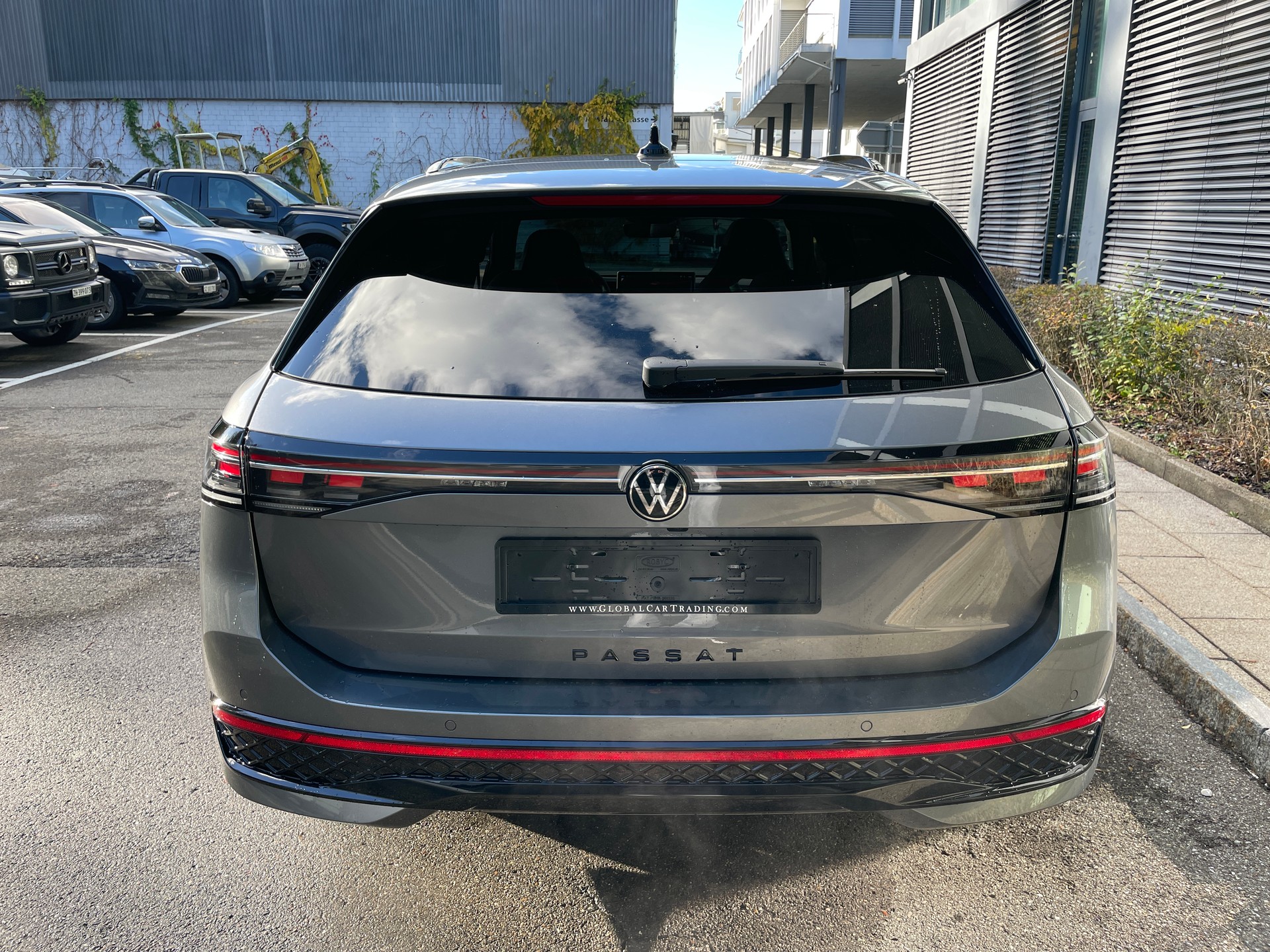 VW Passat Variant 1.5e TSI R-Line DSG-image-4