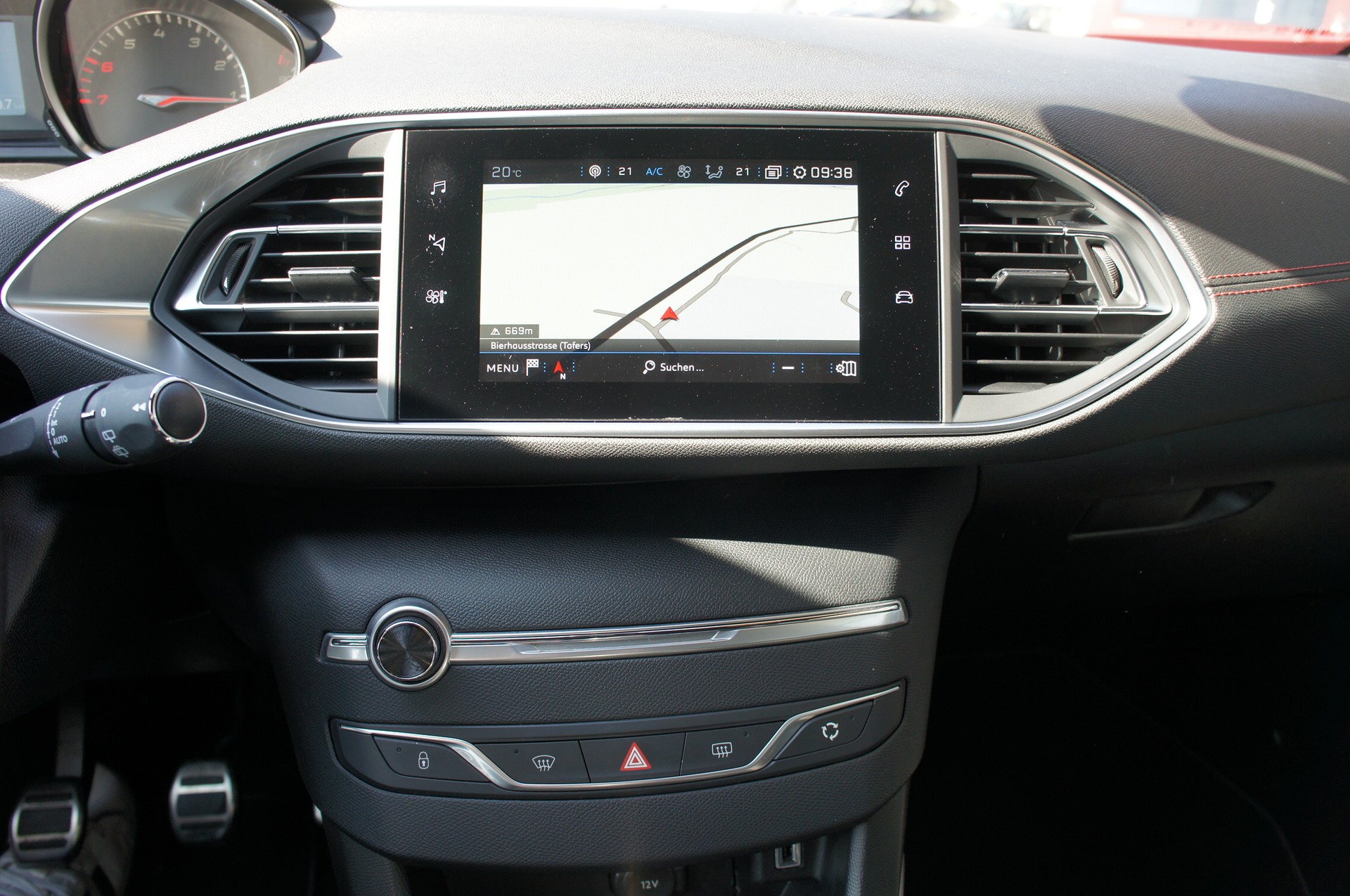 PEUGEOT 308 1.2 Pure Tech GT Line-image-16