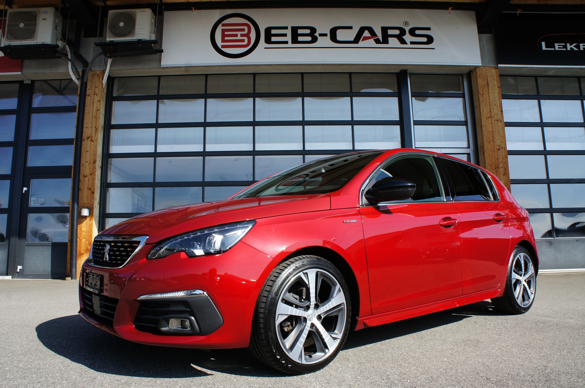 PEUGEOT 308 1.2 Pure Tech GT Line-image-0