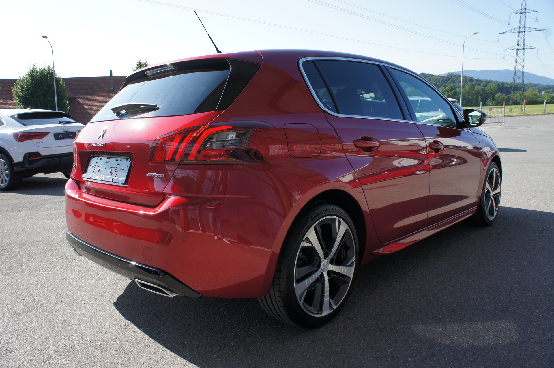 PEUGEOT 308 1.2 Pure Tech GT Line-image-4