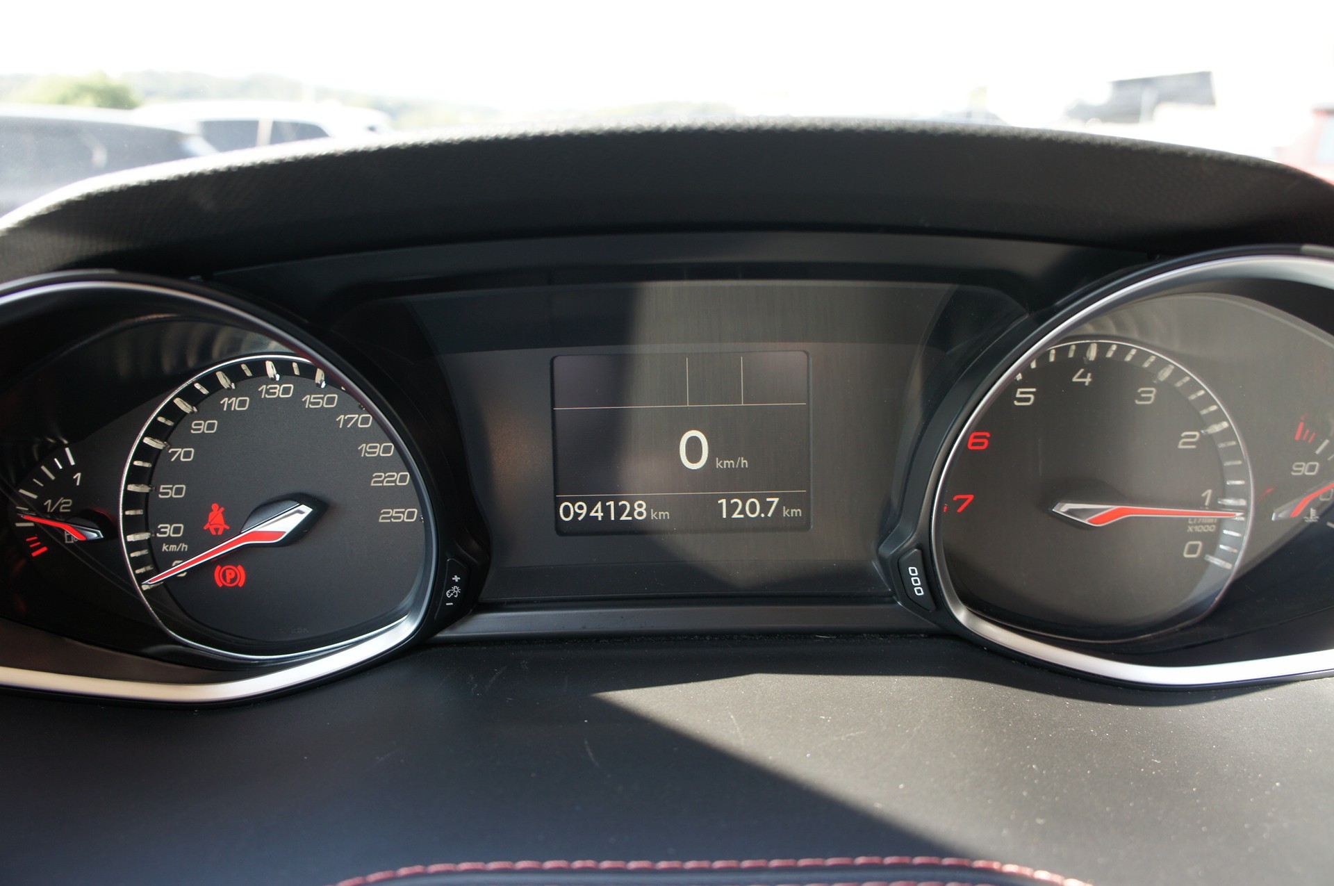 PEUGEOT 308 1.2 Pure Tech GT Line-image-21