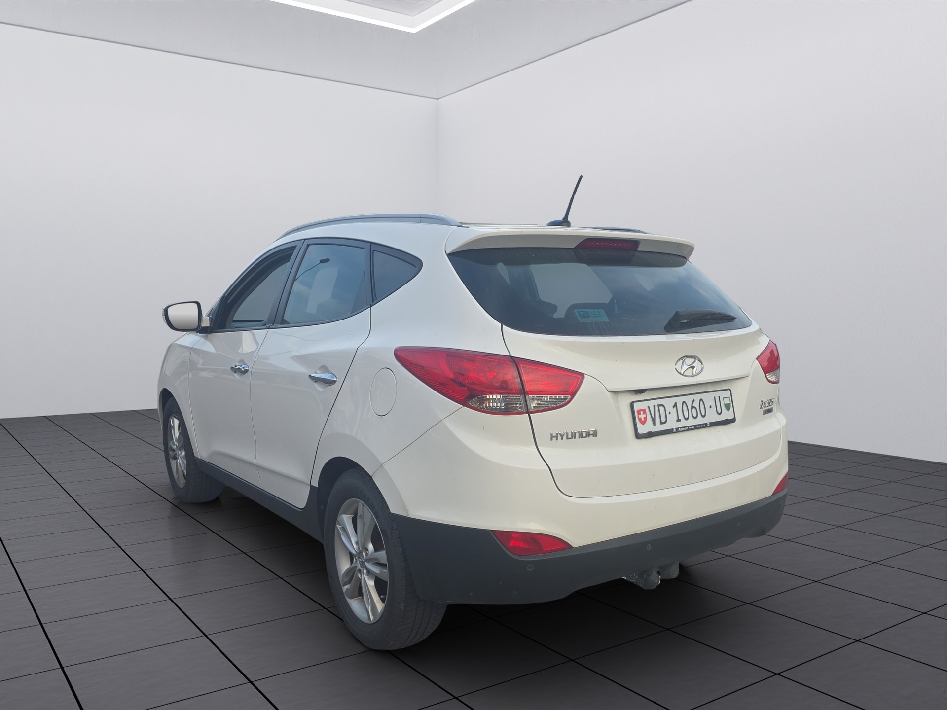 HYUNDAI iX35-image-5