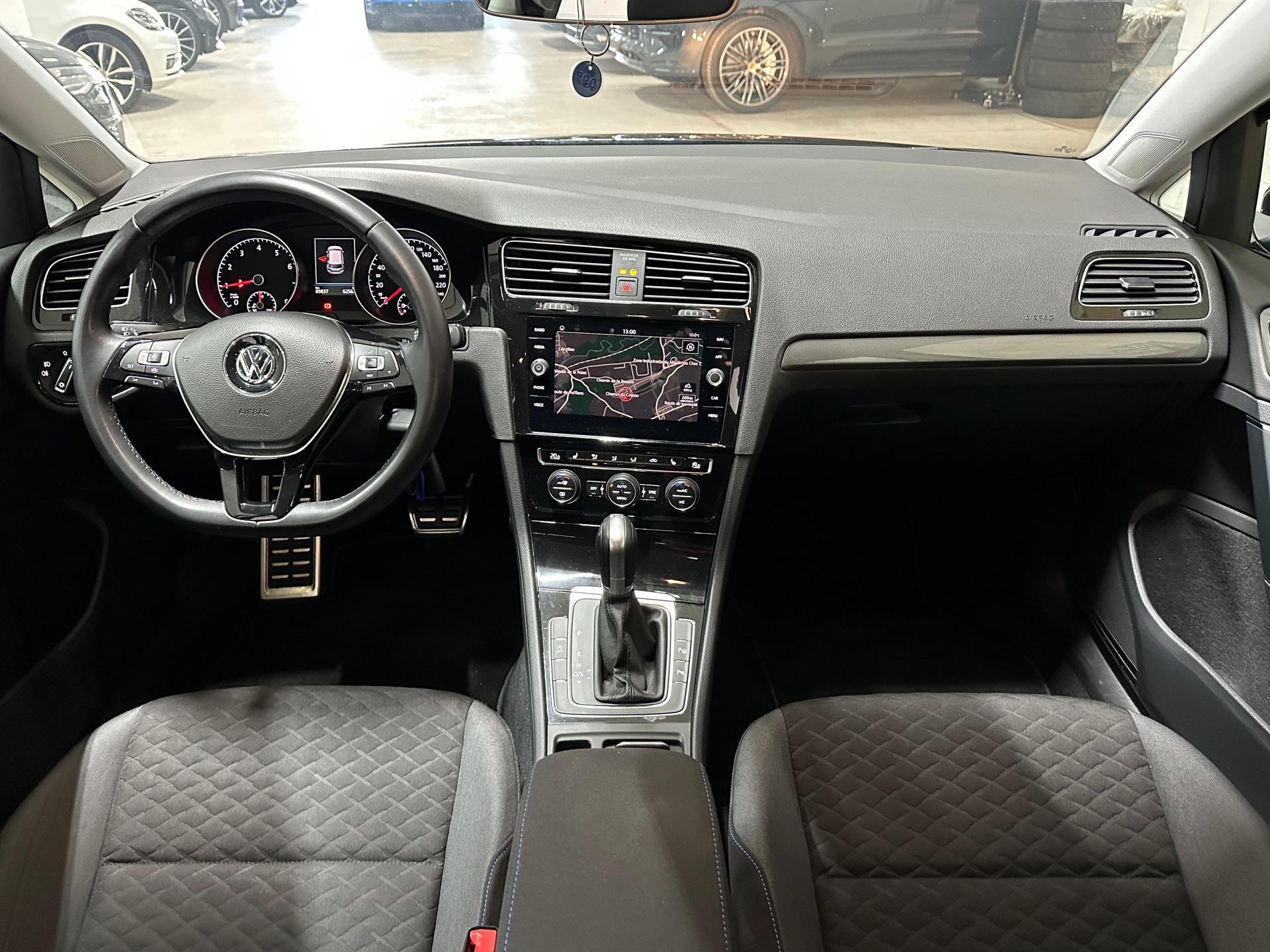 VW Golf 1.0 TSI Comfortline DSG-image-9