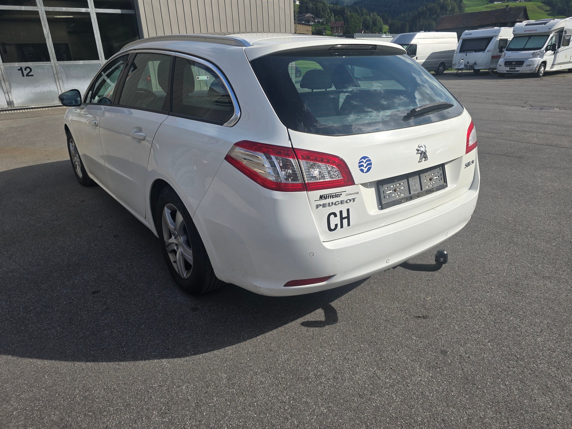 PEUGEOT 508 SW 2.0 HDI Business Automatic-image-4