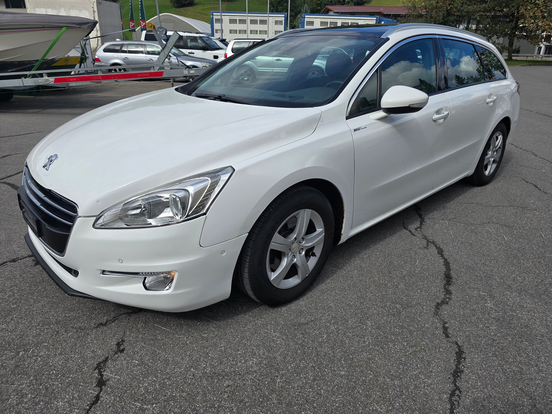 PEUGEOT 508 SW 2.0 HDI Business Automatic-image-1