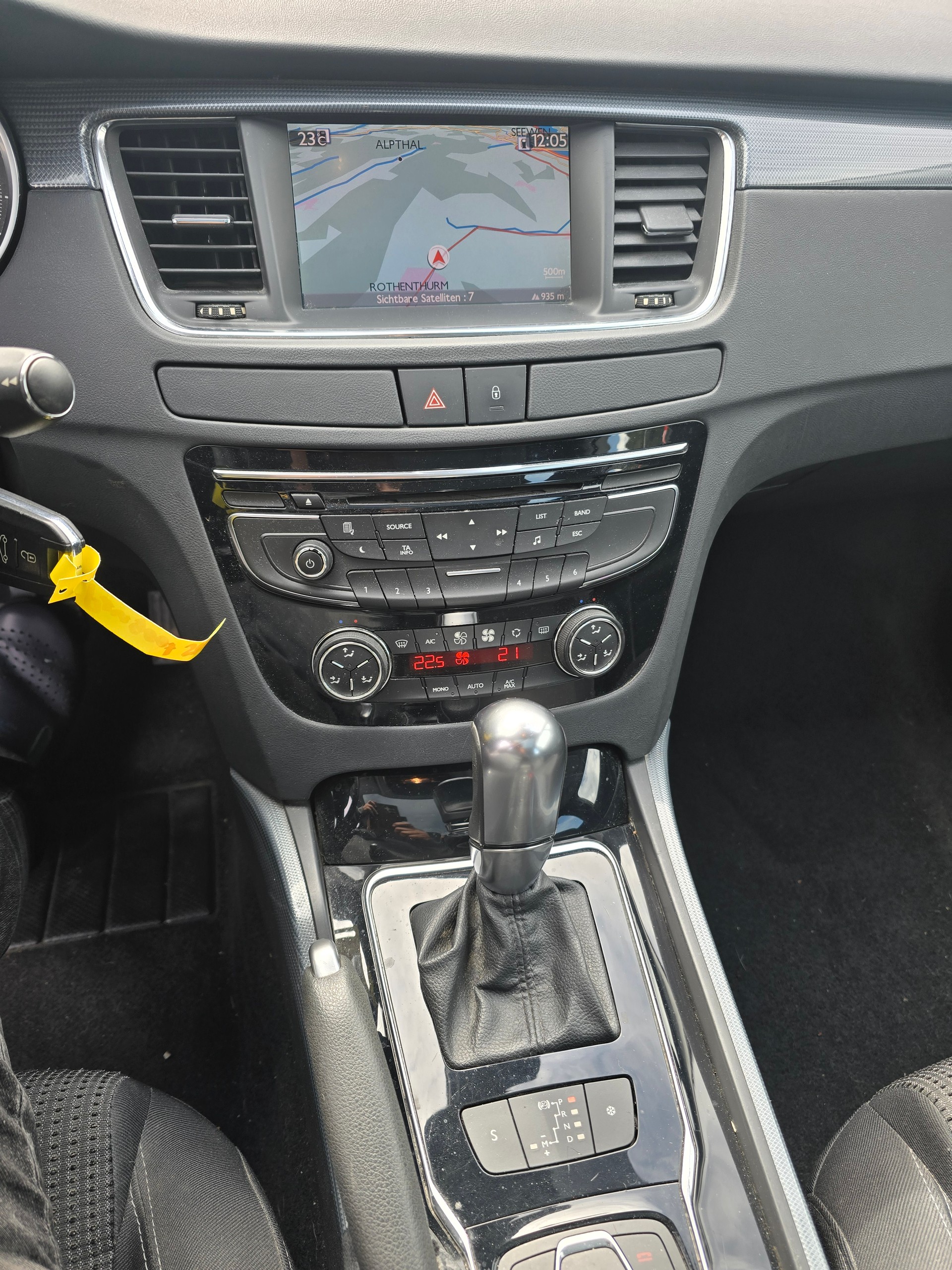 PEUGEOT 508 SW 2.0 HDI Business Automatic-image-9