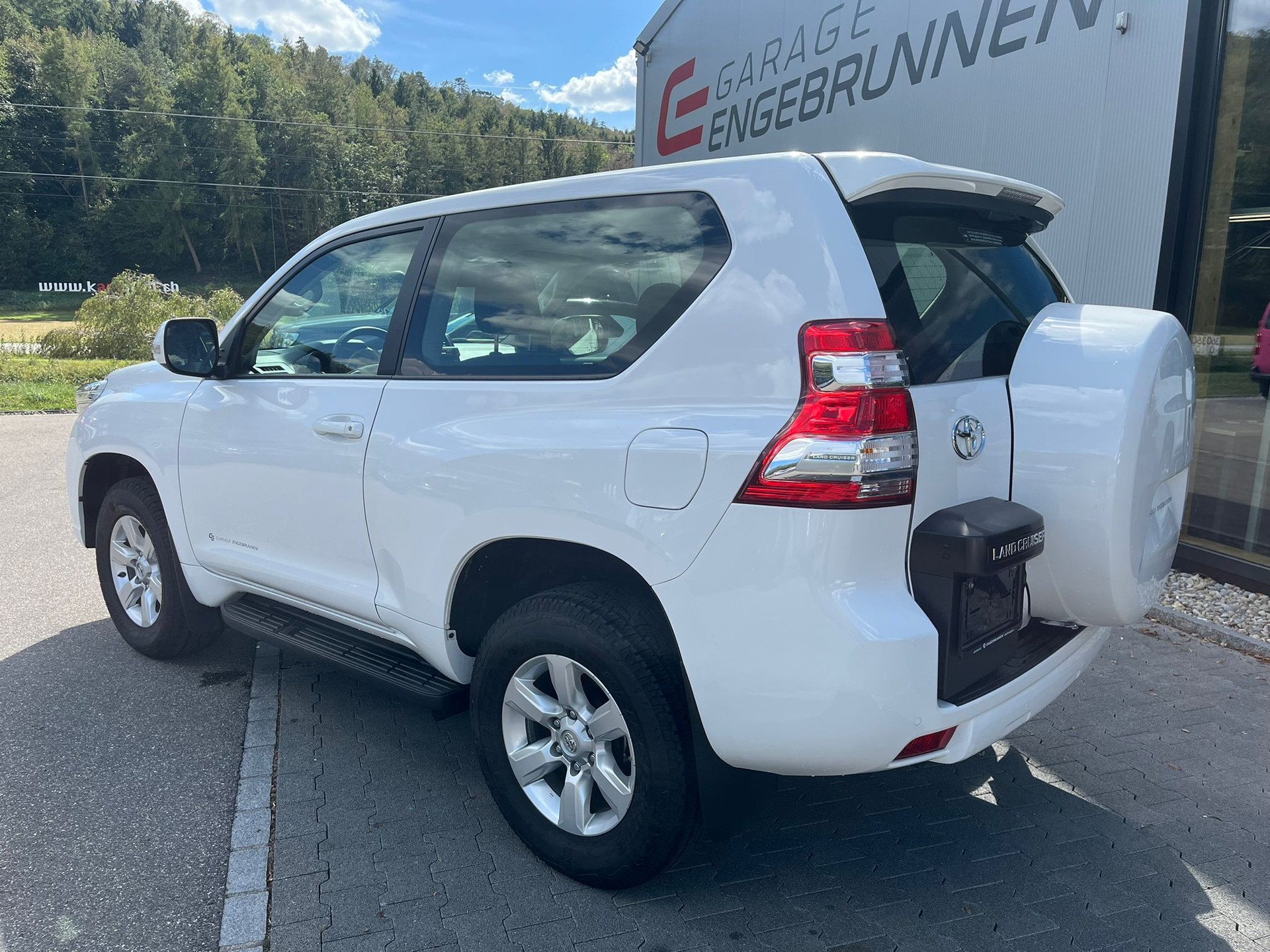TOYOTA Land Cruiser 2.8TD Luna Automatic-image-2
