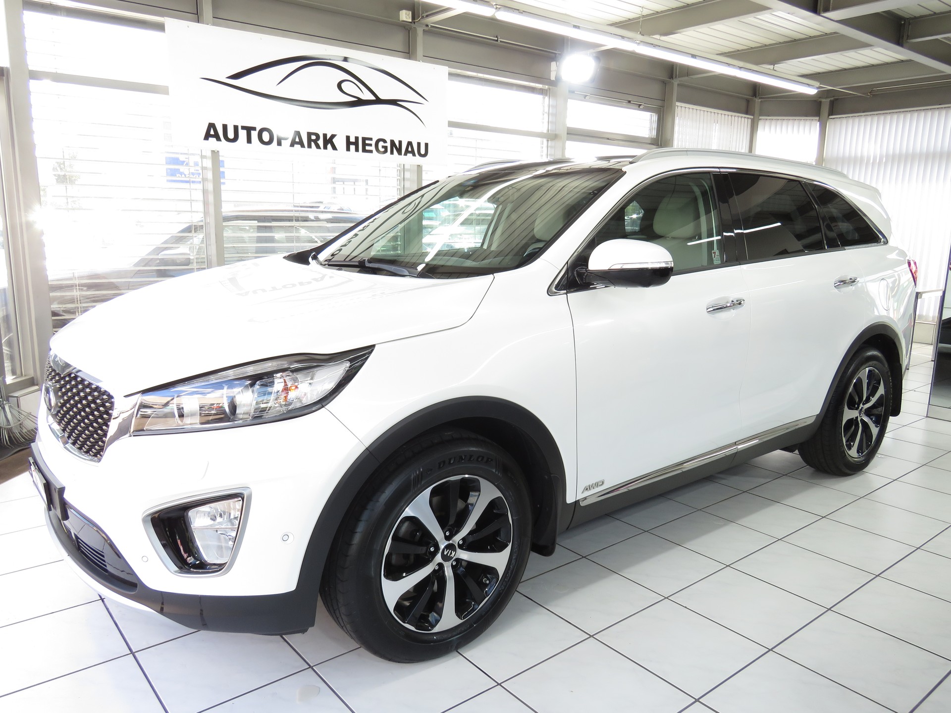 KIA Sorento 2.2 CRDI Style Automat 4WD (ab Platz, Fixpreis)-image-0