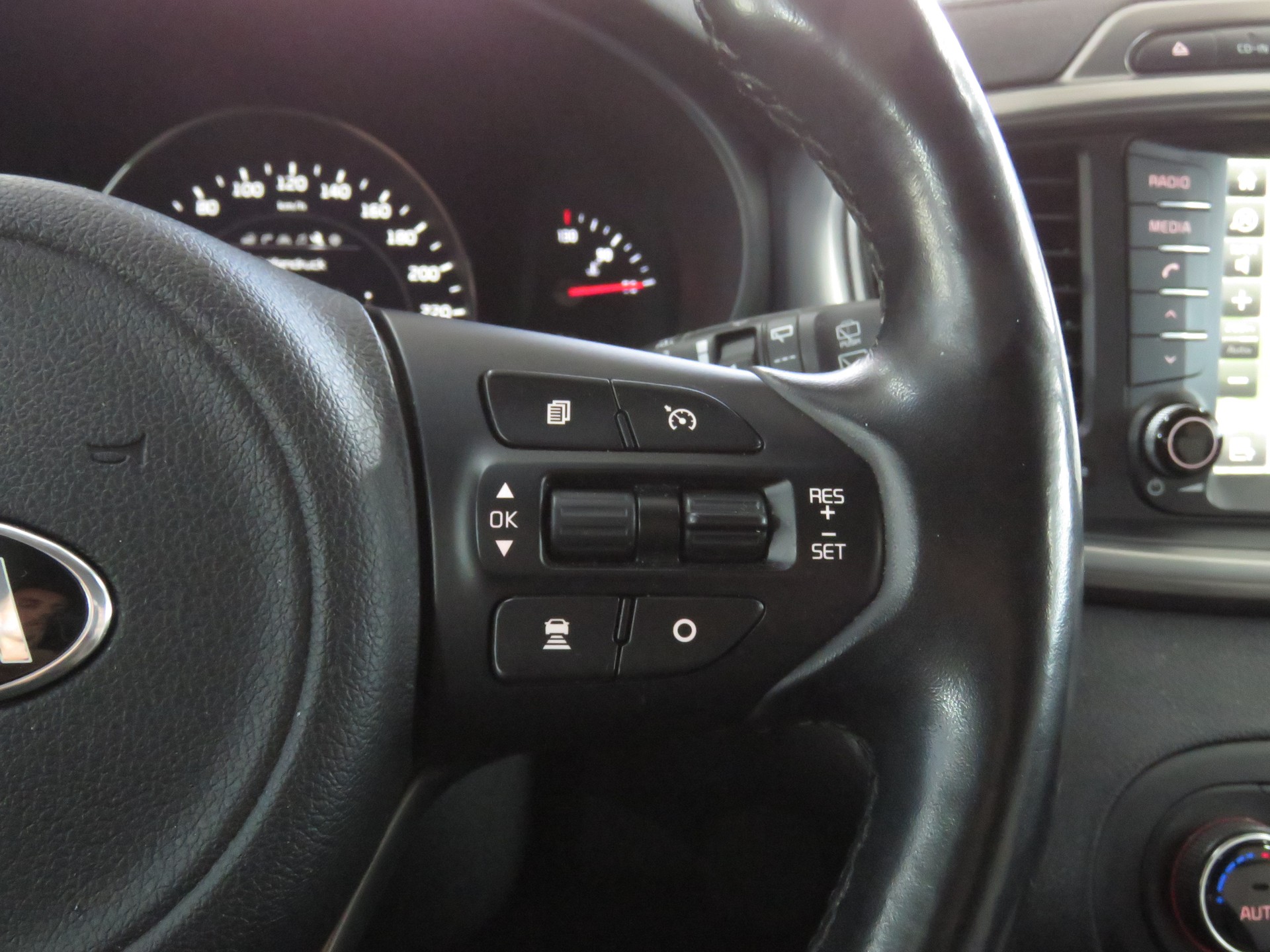 KIA Sorento 2.2 CRDI Style Automat 4WD (ab Platz, Fixpreis)-image-18