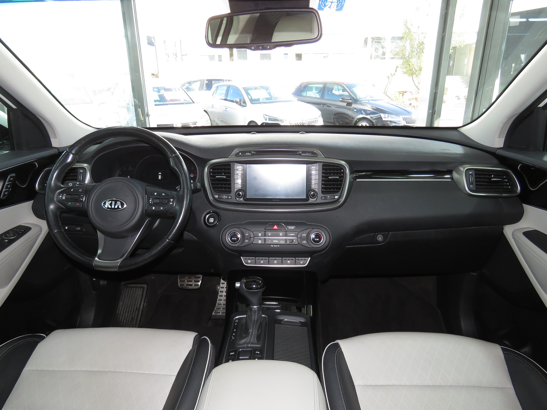 KIA Sorento 2.2 CRDI Style Automat 4WD (ab Platz, Fixpreis)-image-13