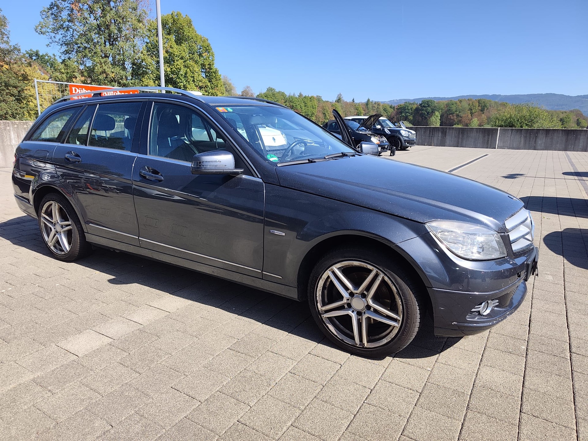 MERCEDES-BENZ C 250 CGI BlueEfficiency Automatic-image-0