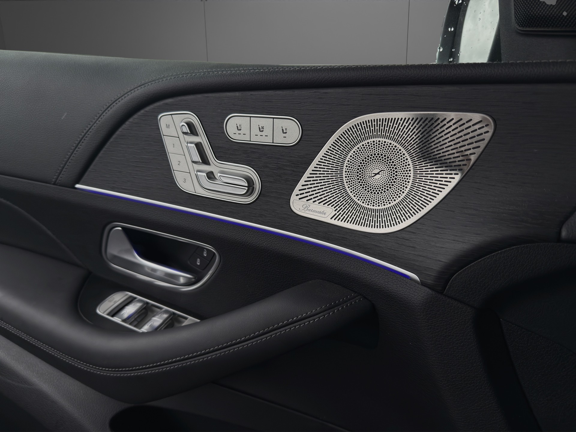 MERCEDES-BENZ GLE 400 e EQ Hybrid 4Matic 9G-Tronic EQ Star-image-16
