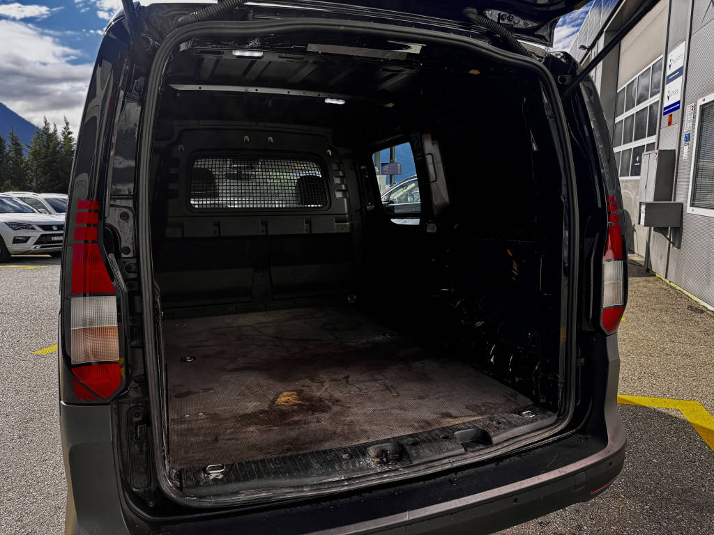 VW Caddy Maxi fourg. 2.0 TDI 122 BlueMT 4motion-image-12