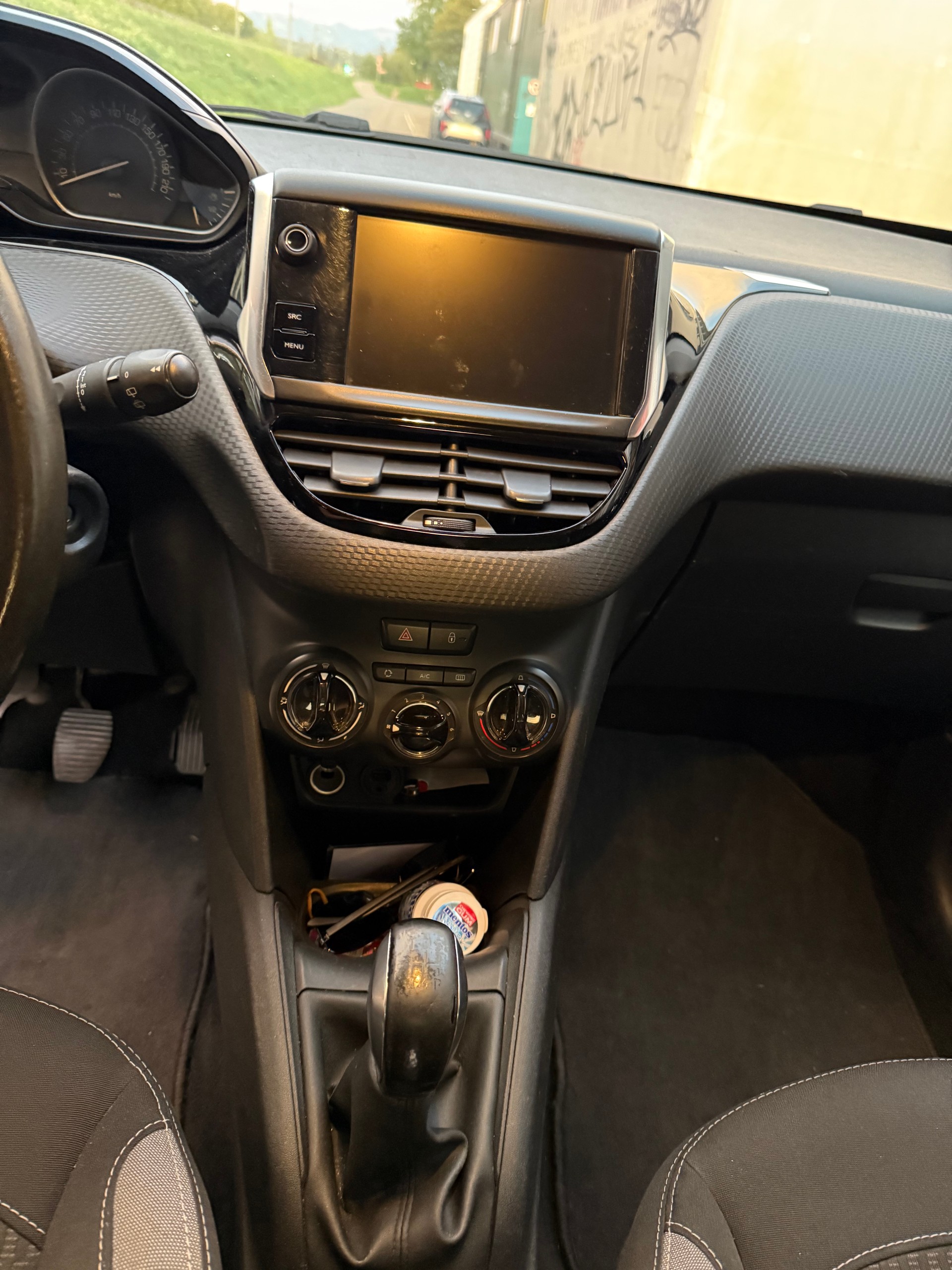PEUGEOT 1.2 PureTech Style-image-5