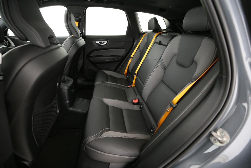VOLVO XC60 2.0 T8 TE Polestar eAWD-image-10