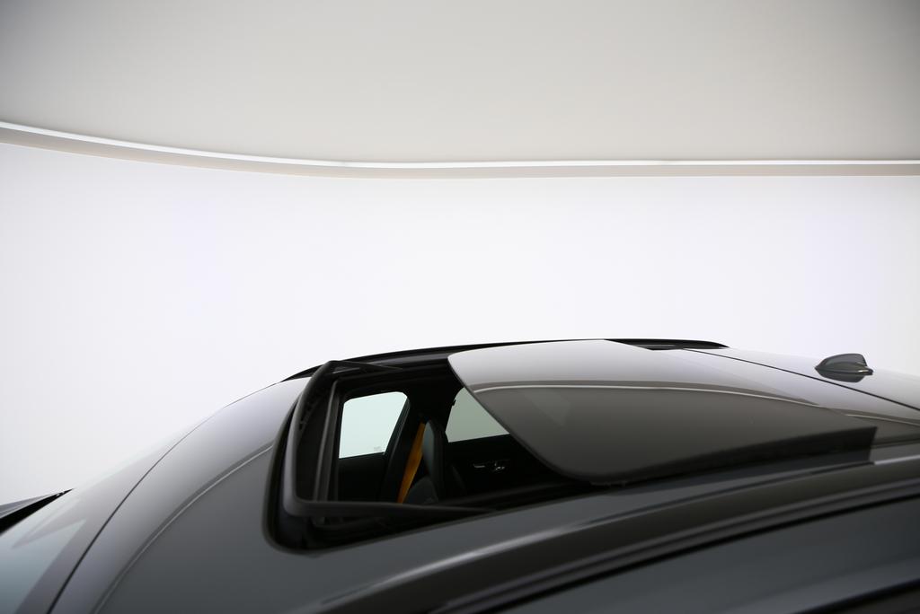 VOLVO XC60 2.0 T8 TE Polestar eAWD-image-11