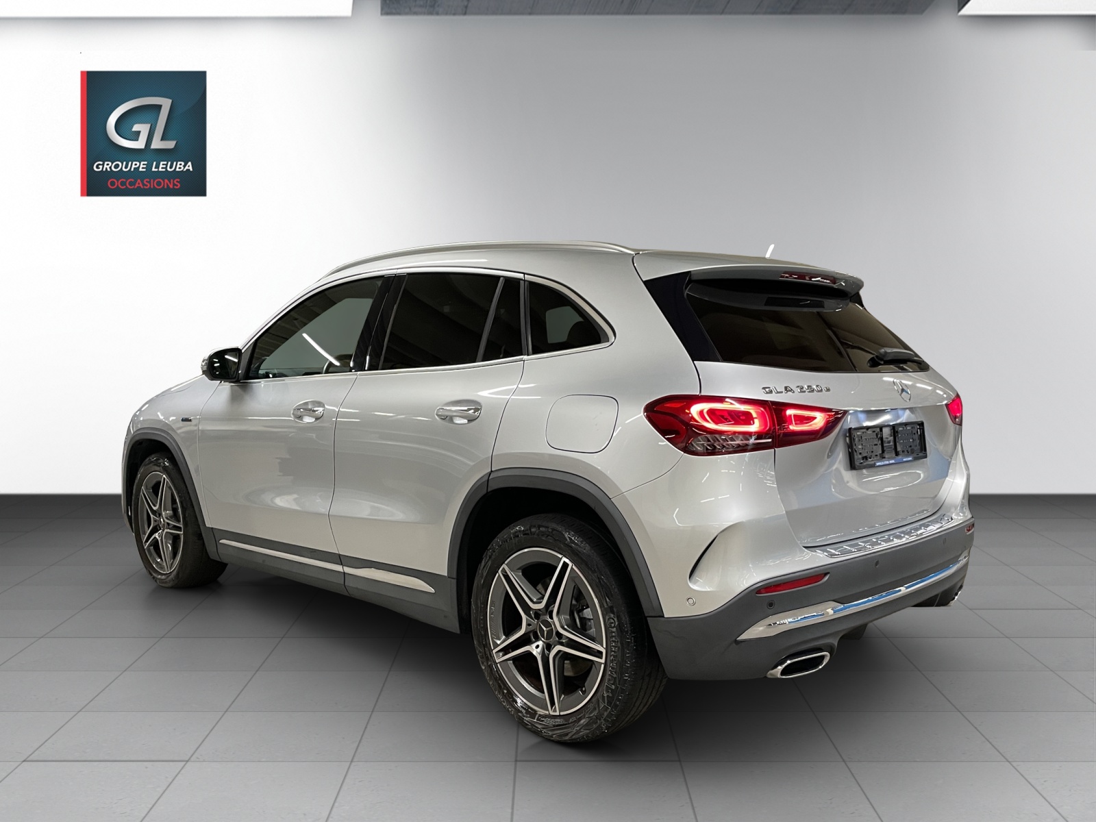 Image MERCEDES-BENZ GLA-250 GLA 250e AMG Line 8G-DCT