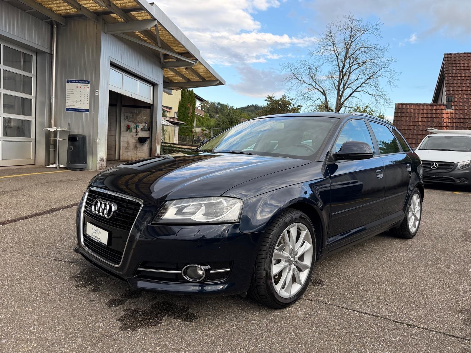AUDI A3 Sportback 1.8 TFSI Ambiente quattro-image-0