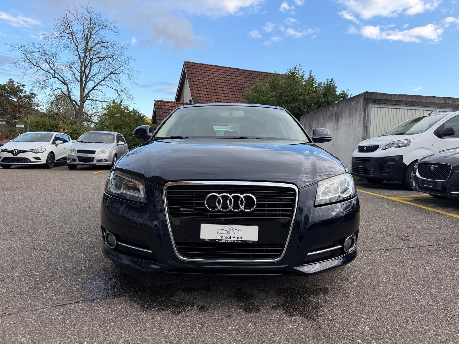 AUDI A3 Sportback 1.8 TFSI Ambiente quattro-image-1