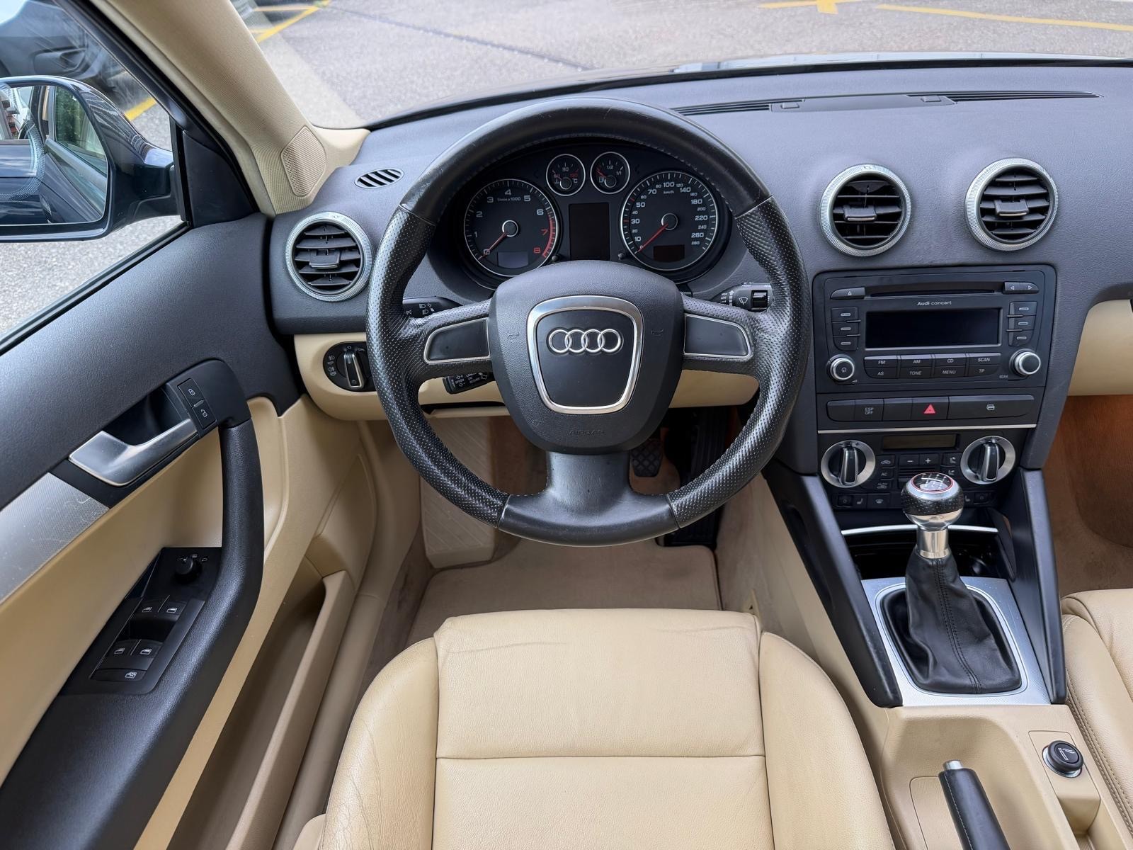 AUDI A3 Sportback 1.8 TFSI Ambiente quattro-image-9