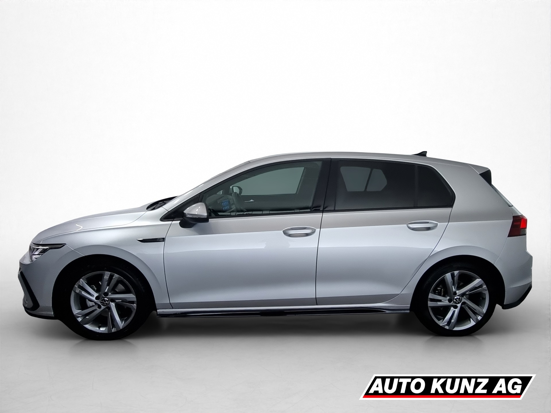 VW Golf 8 1.5 eTSI mHEV R-Line DSG-image-2