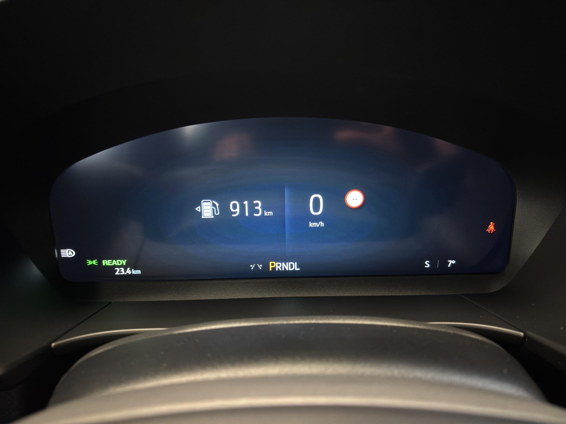 FORD Kuga 2.5 Hybrid ST-Line X 4x4-image-6