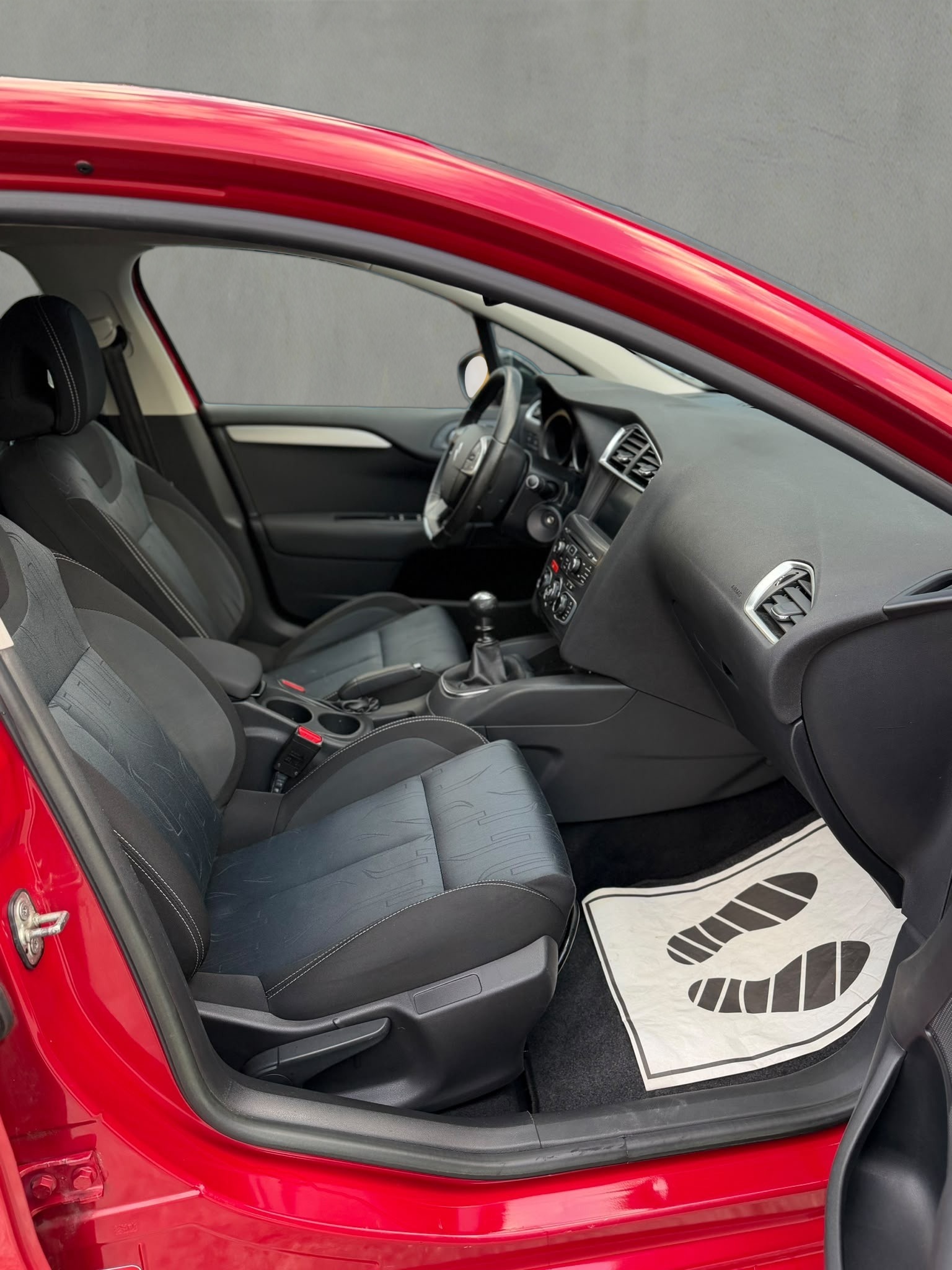 CITROEN C4 Berline 1.2 THP Black Top-image-9