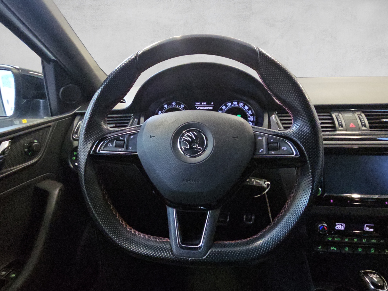 SKODA Rapid Spaceback 1.4 TSI Monte Carlo DSG-image-10