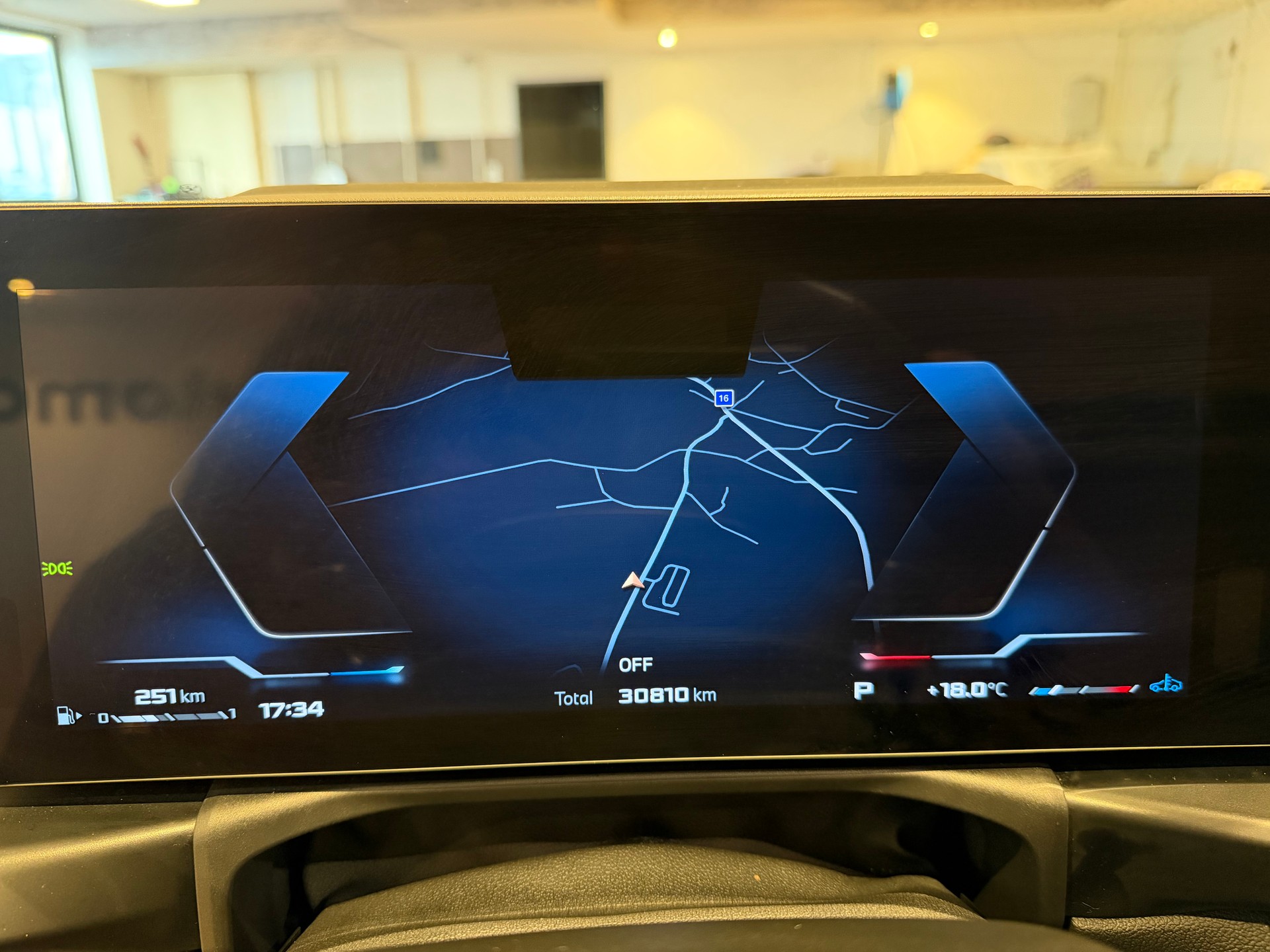 BMW M340i xDrive Touring-image-25