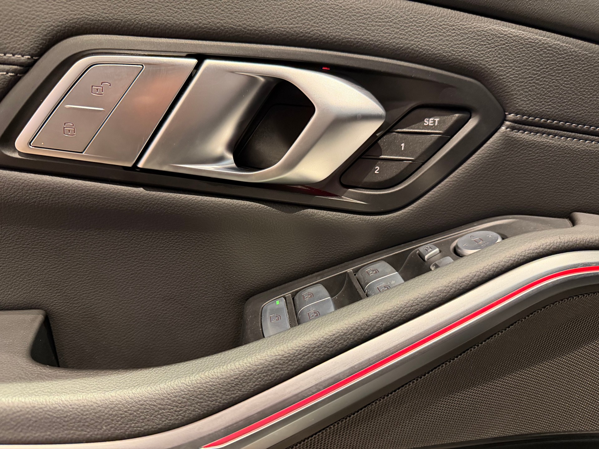 BMW M340i xDrive Touring-image-22