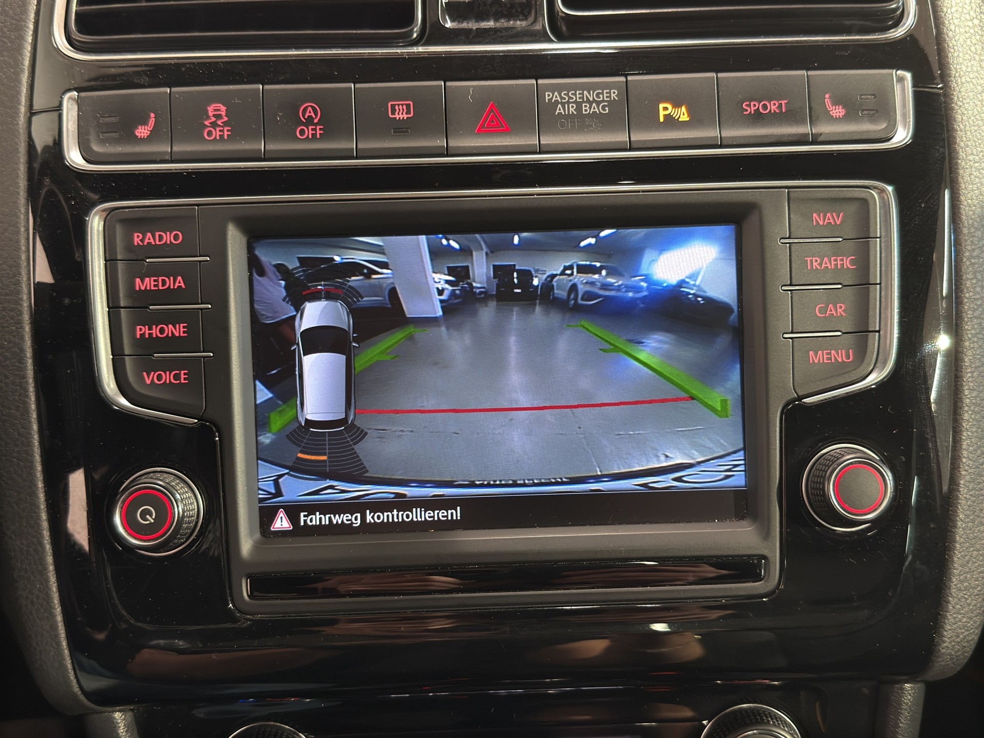 VW Polo 1.8 TSI GTI DSG-image-16