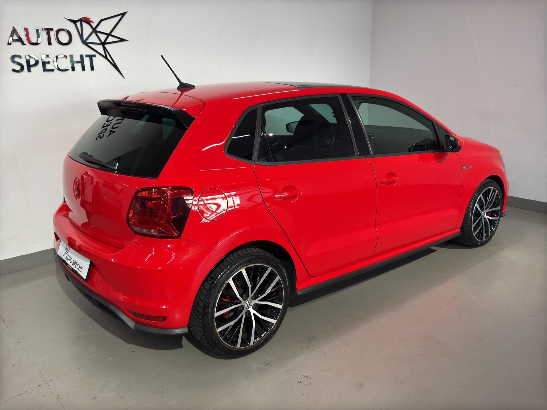 VW Polo 1.8 TSI GTI DSG-showroom-element-3
