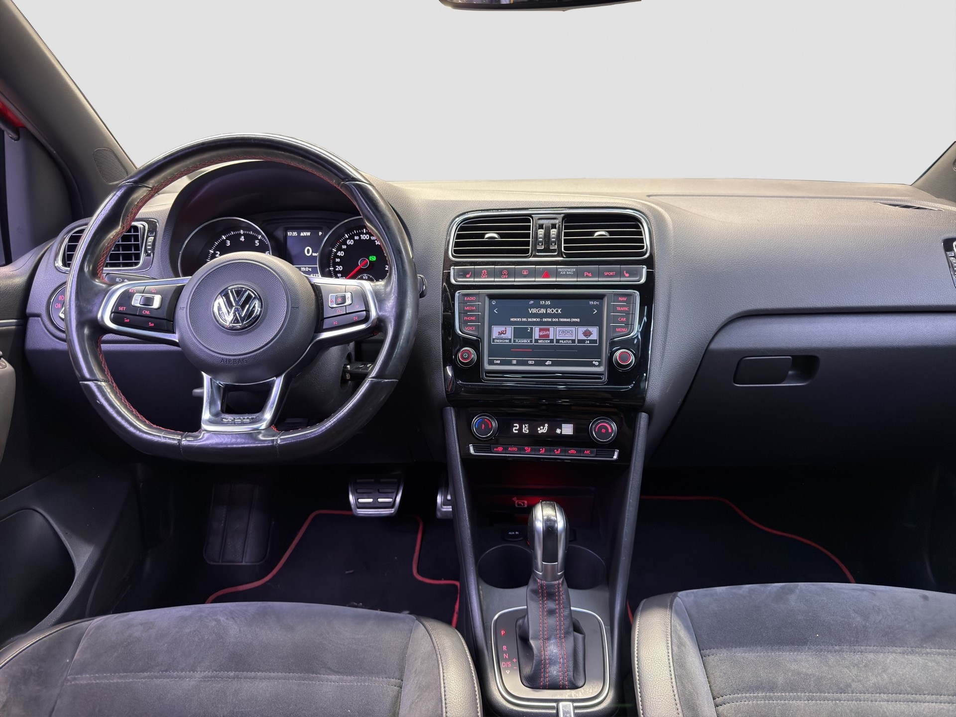 VW Polo 1.8 TSI GTI DSG-image-6
