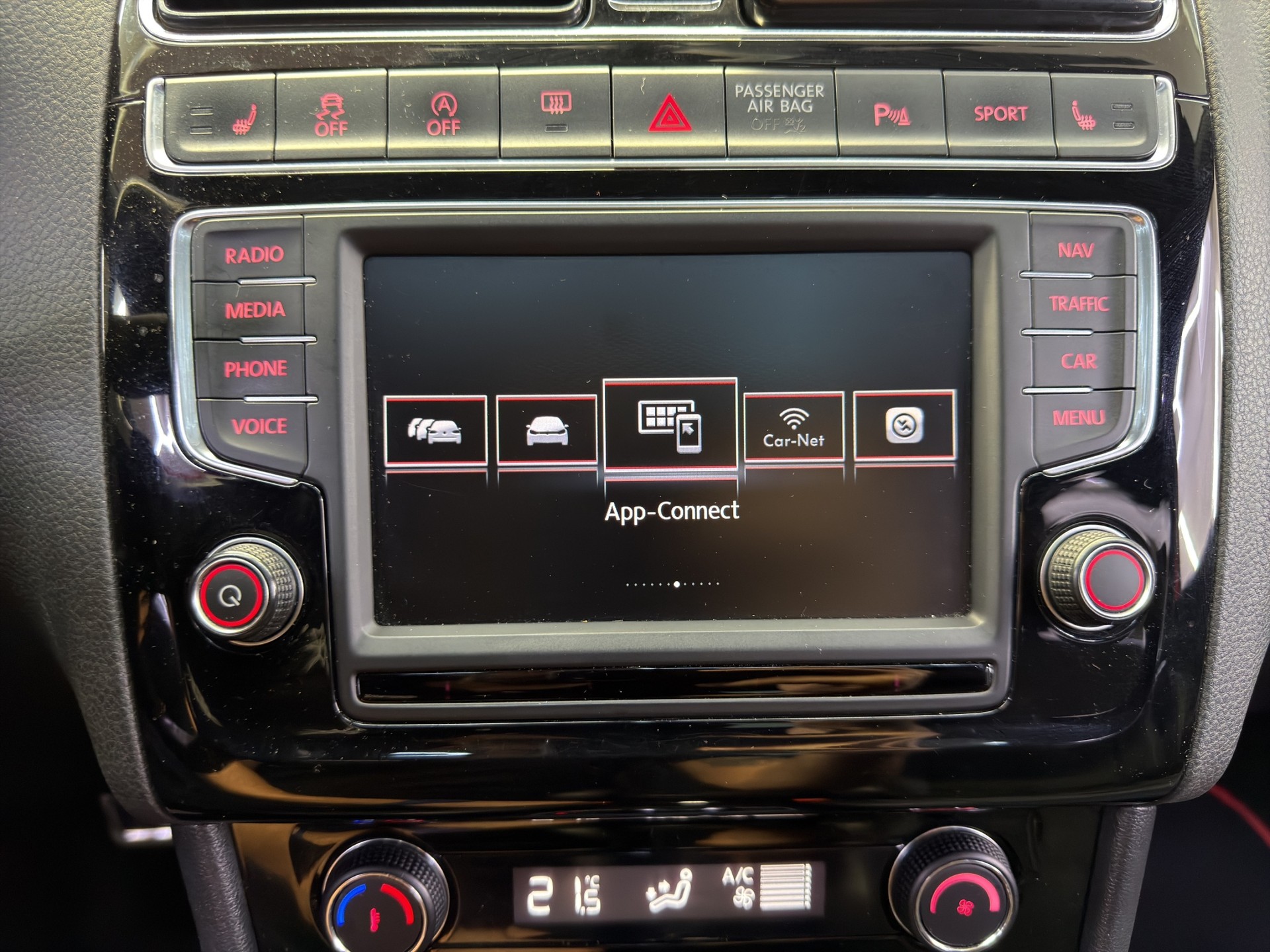 VW Polo 1.8 TSI GTI DSG-image-22
