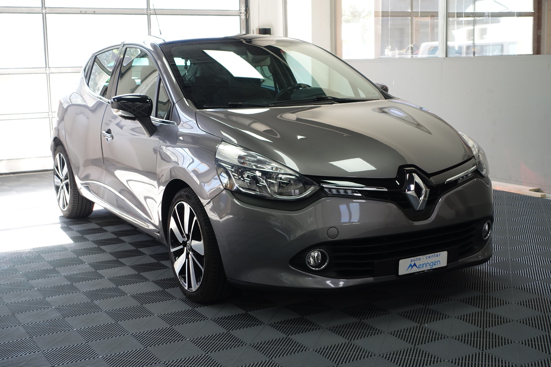 RENAULT Clio 1.5 dCi Iconic S/S-image-1