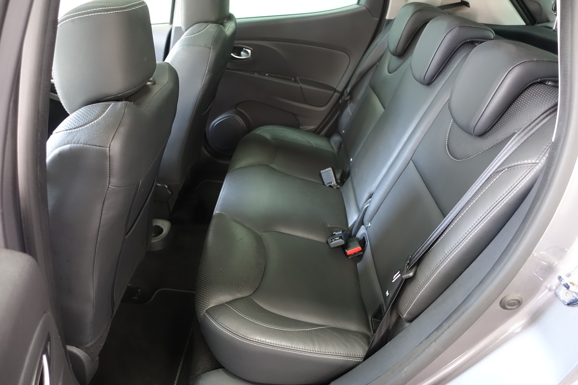 RENAULT Clio 1.5 dCi Iconic S/S-image-15