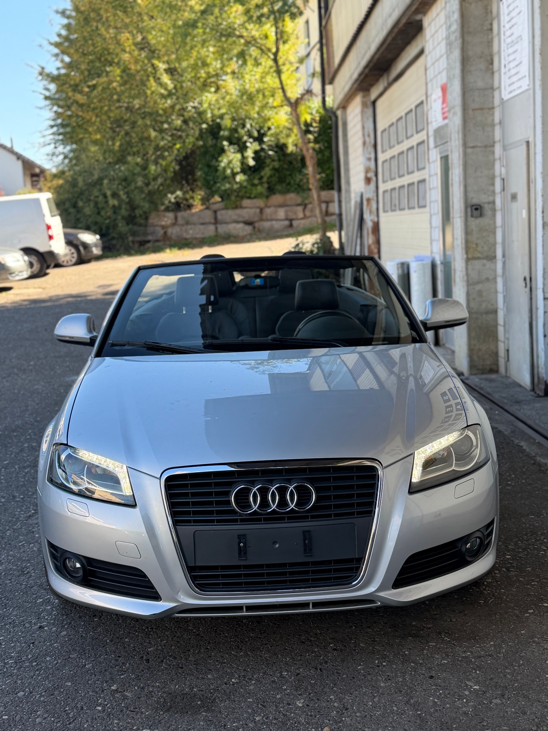 AUDI A3 Cabriolet 2.0 TFSI Ambition-image-2
