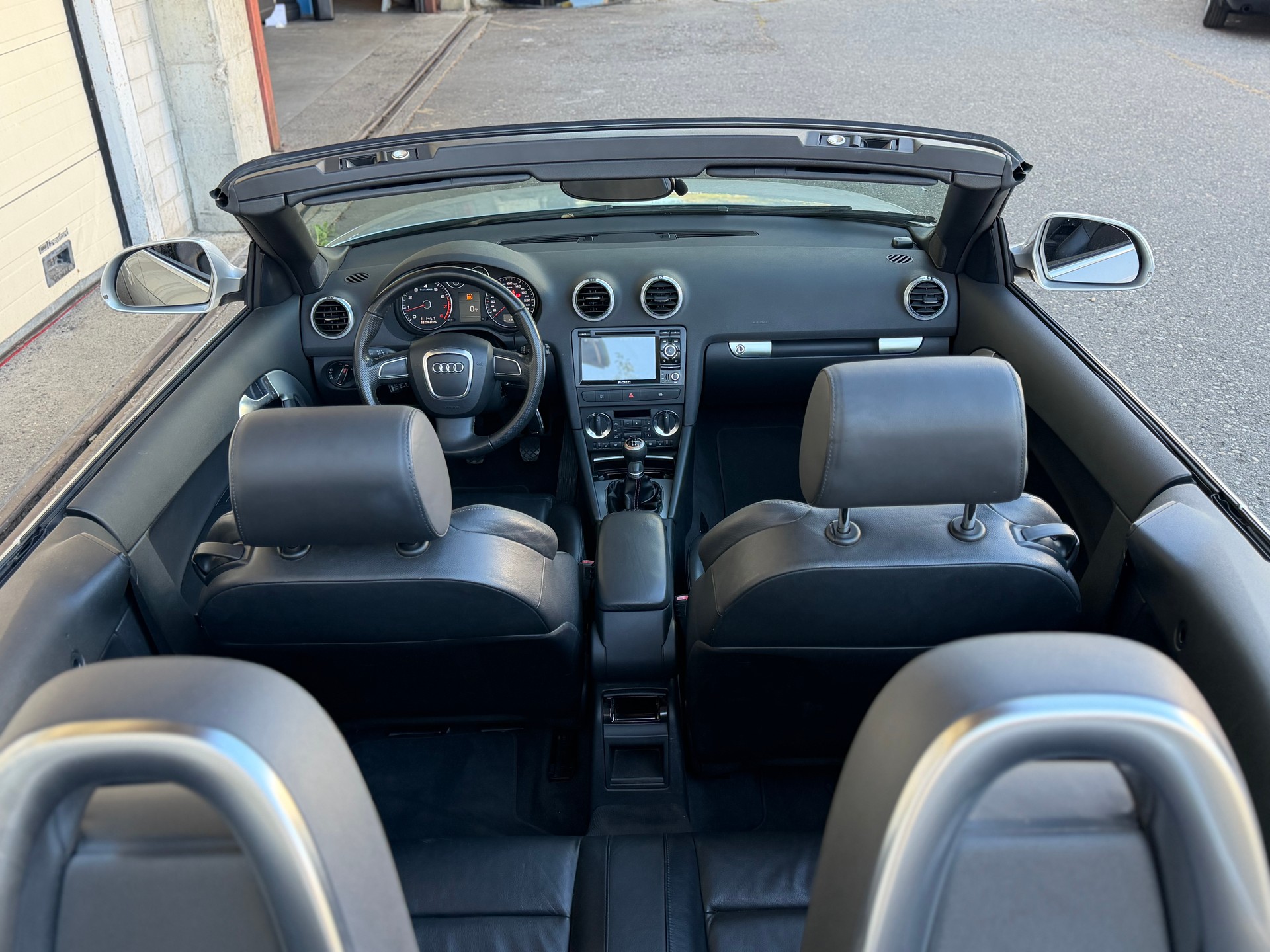 AUDI A3 Cabriolet 2.0 TFSI Ambition-image-6