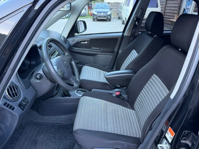SUZUKI SX4 1.6 16V GL Top 4WD Automatic-image-10