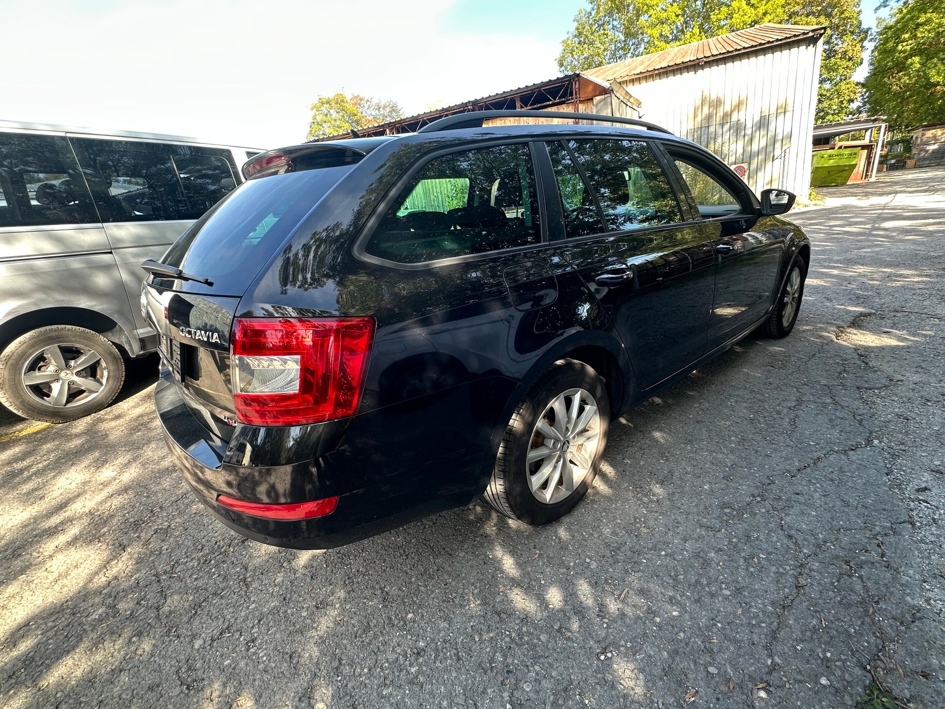 SKODA Octavia Combi 1.8 TSI Elegance 4x4 DSG-image-4