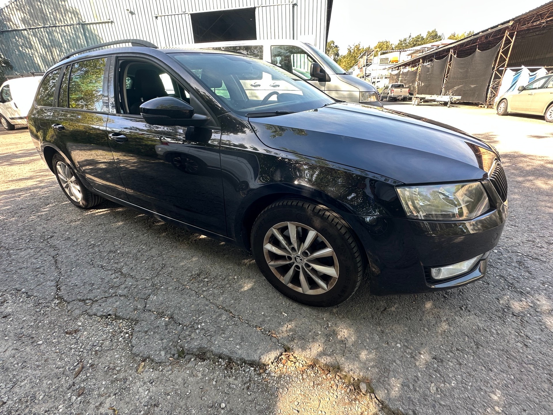 SKODA Octavia Combi 1.8 TSI Elegance 4x4 DSG-image-5